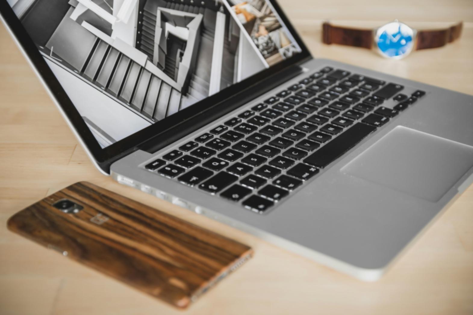 Espace de formation collaborative avec stations de travail 3D
